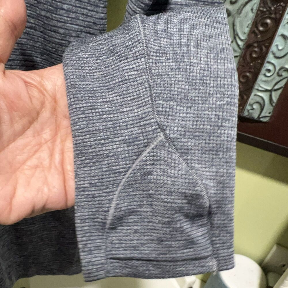 Lululemon Swiftly Tech Long Sleeve Crew Women's 8 Grey Heathered Thumbholes - Picture 4 of 7